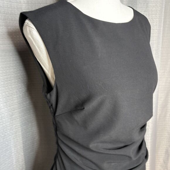ROZ & ALI Little Black Sleeveless Dress 8 Petite Side Zip EUC - Picture 4 of 11
